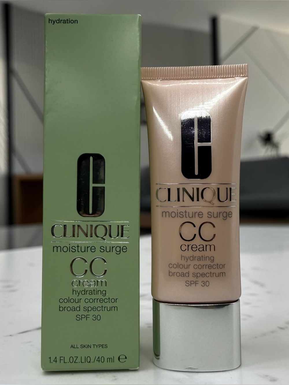 Clinique Moisture Surge CC Cream SPF 30 Light Medium 1.4 oz Hydrating Natural